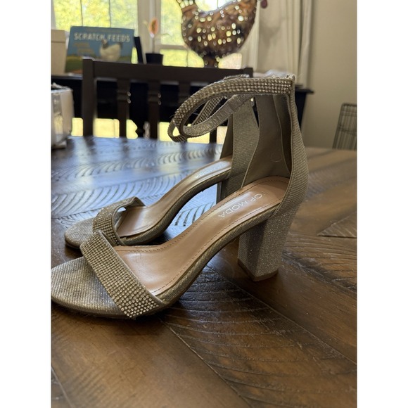 Top Moda Silver Sparkly Ankle Strap Heel Open Toe Size 6 - Picture 1 of 12